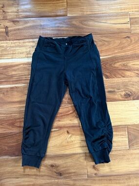 Organic Cotton Athleta Black Cropped Leggings